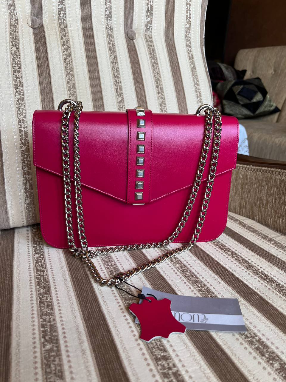 Сумки Mona из натуральной кожи с пыльниками. Цена за каждую: 5500 динаров. Белград, могу дос