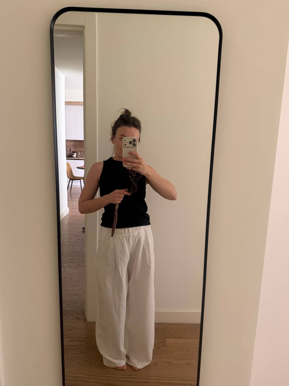 Bele lanene pantalone Oysho XS