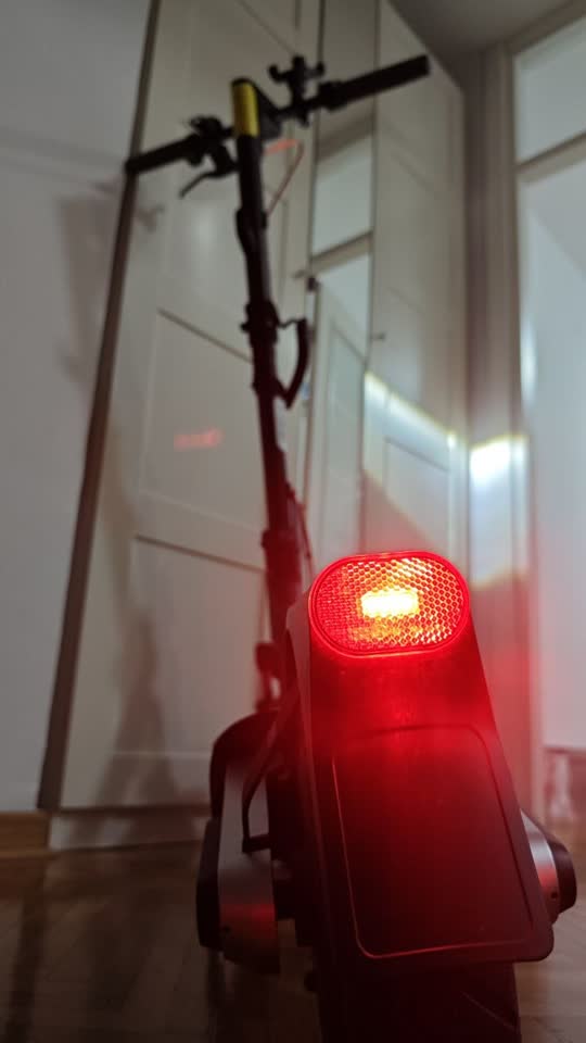 Продаю самокат Xiaomi Scooter 5 Pro с отличном состоянии. Двойная подвеска, большая мощность