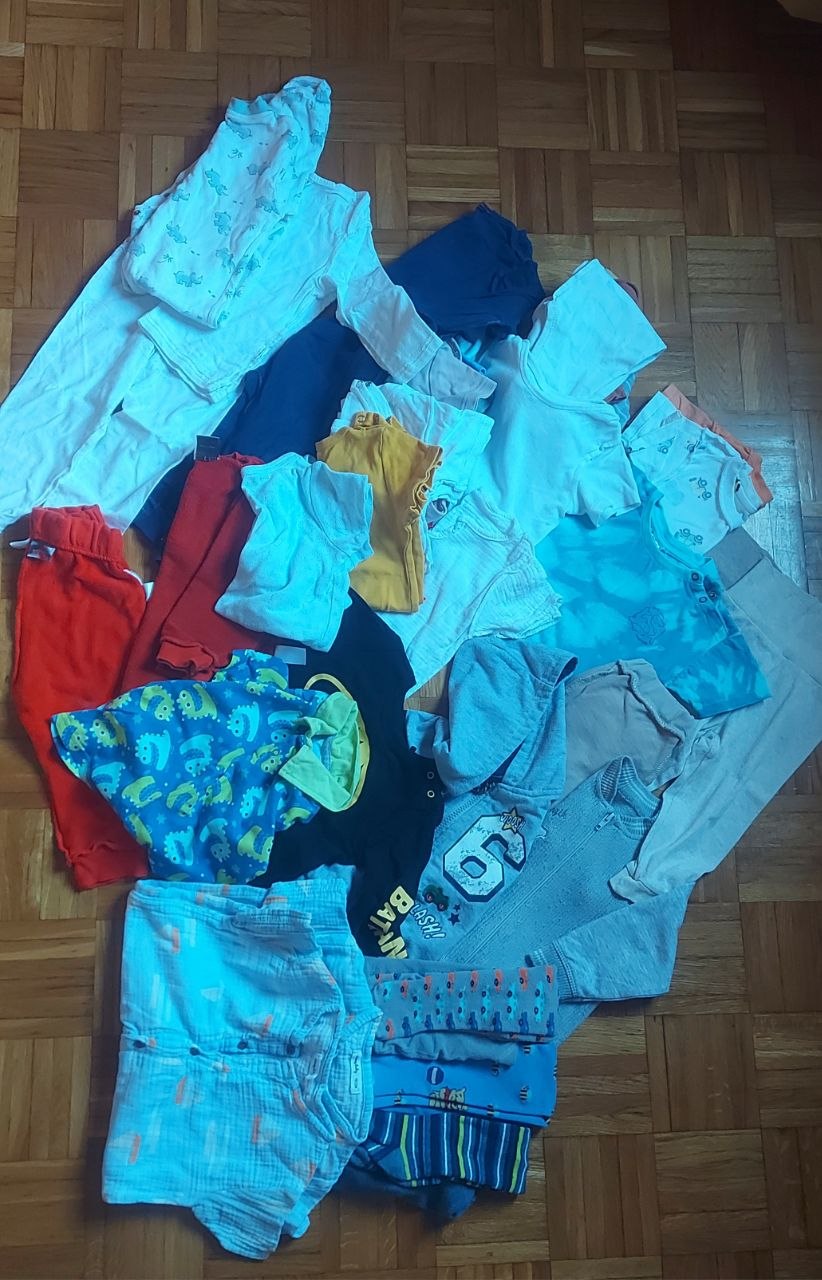 Paket odeće za dečaka veličine 80