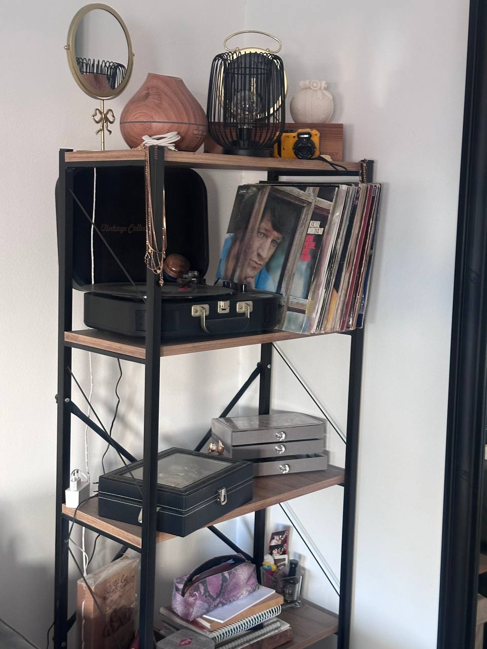 Shelf