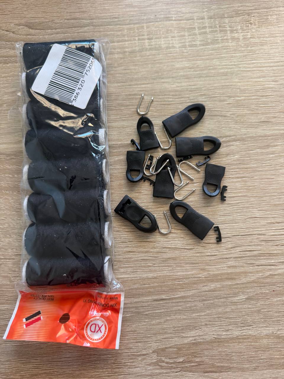 Prodaja robe: konci, futrole za iPhone 13 Pro, kape za banju, kanister, društvena igra, pribor za manikir, freze