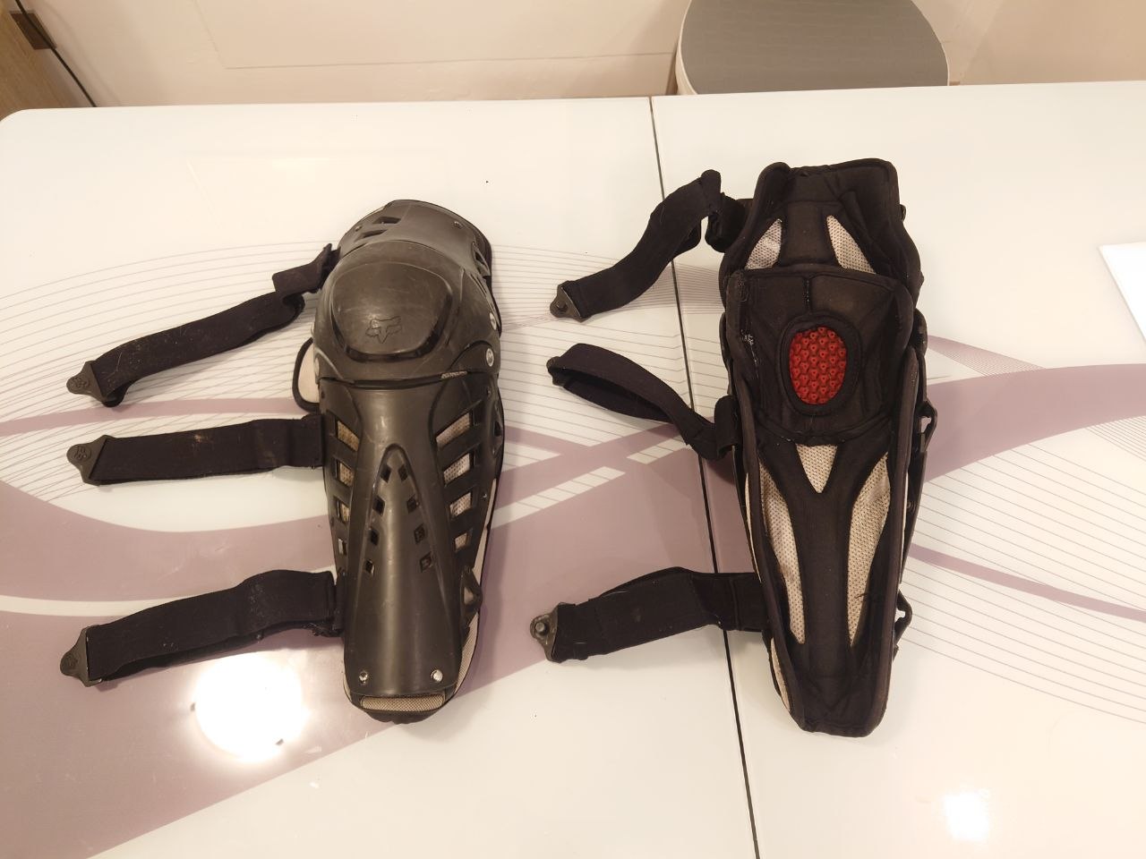 Prodajem moto opremu