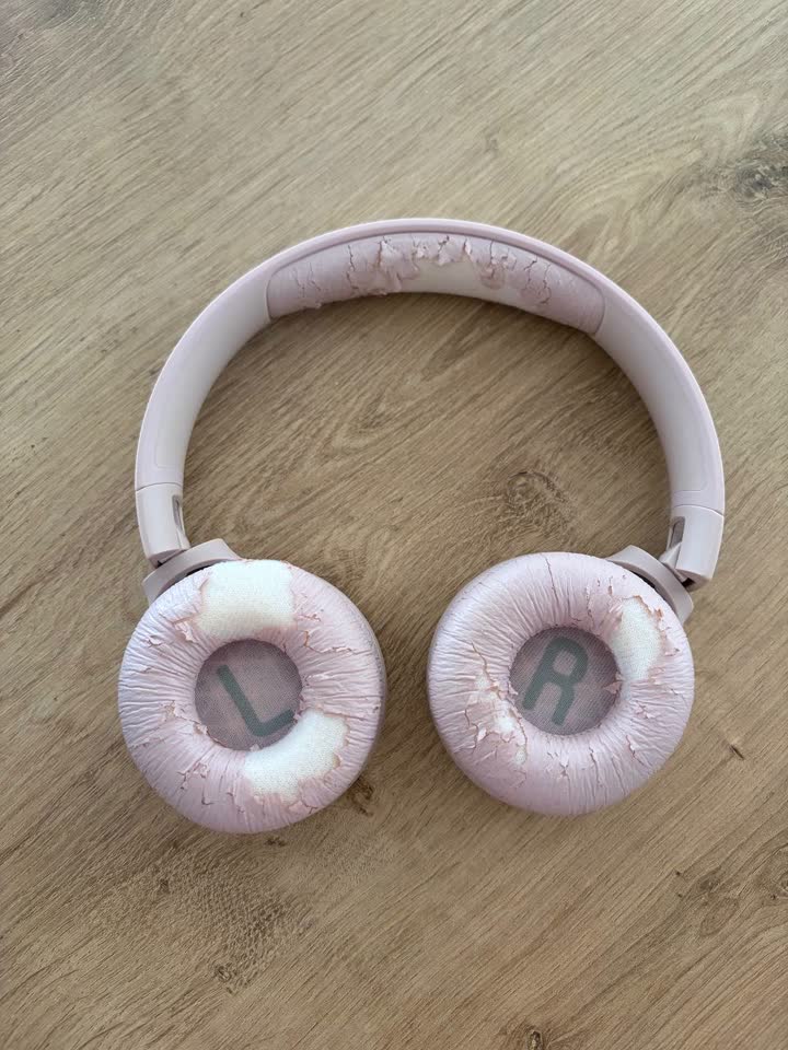 Продам наушники JBL