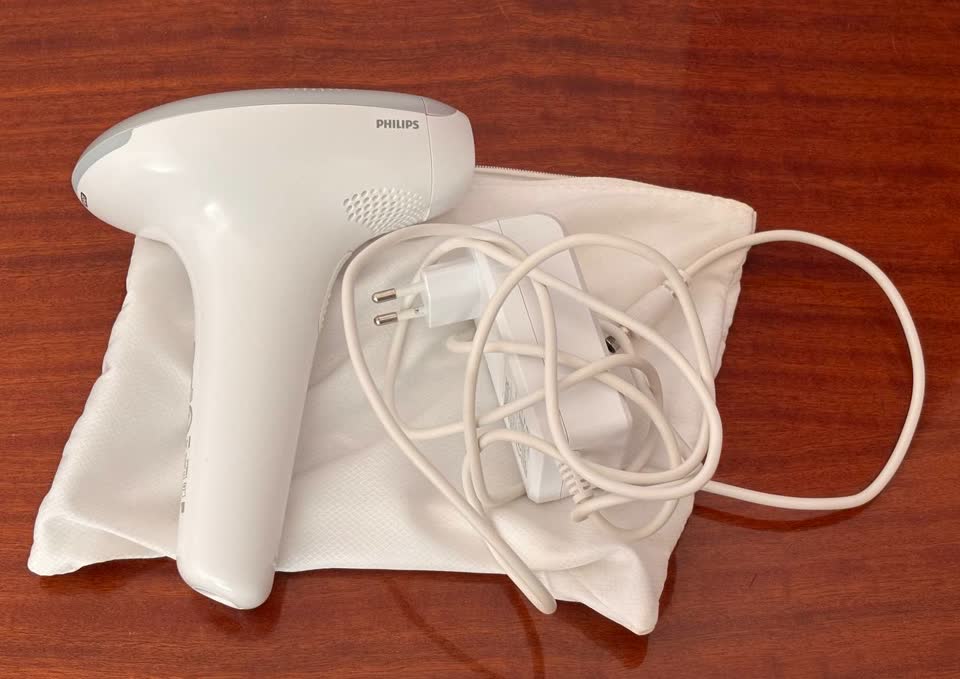 Фотоэпилятор Philips Lumea SC1995/00