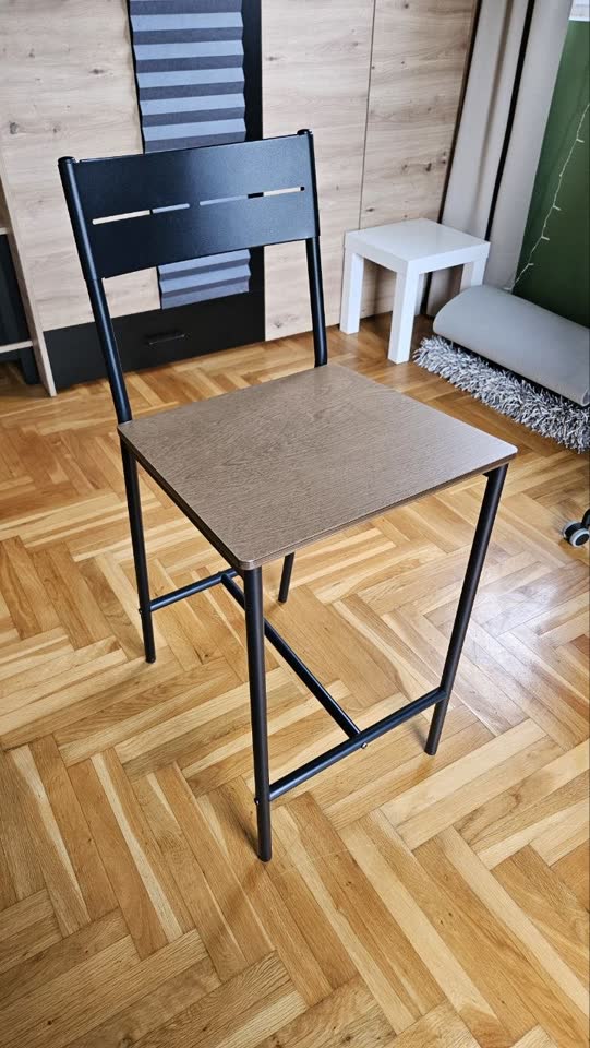 Барные стулья IKEA Sandsberg - 2шт, в отличном состоянии. Высота сиденья 63см. 2500 динар/шт