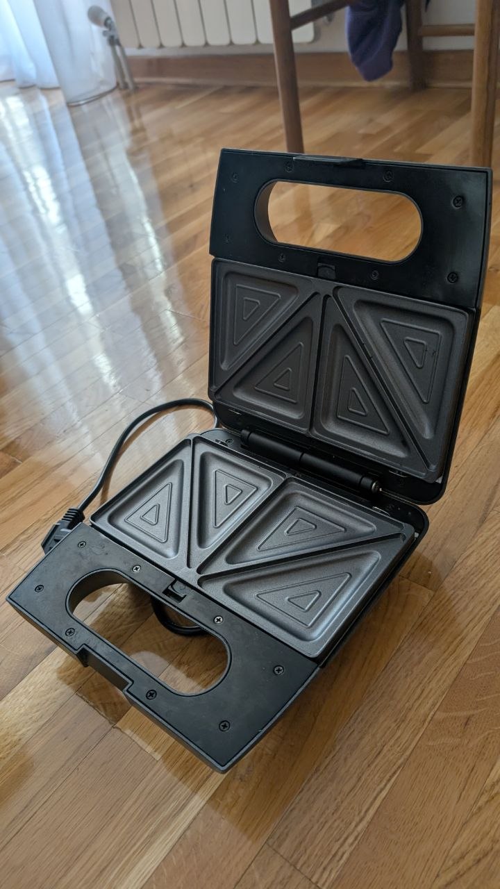 Toster za sendviče / aparat za vafle / roštilj Gorenje SANDWICH MAKER SM703GCG