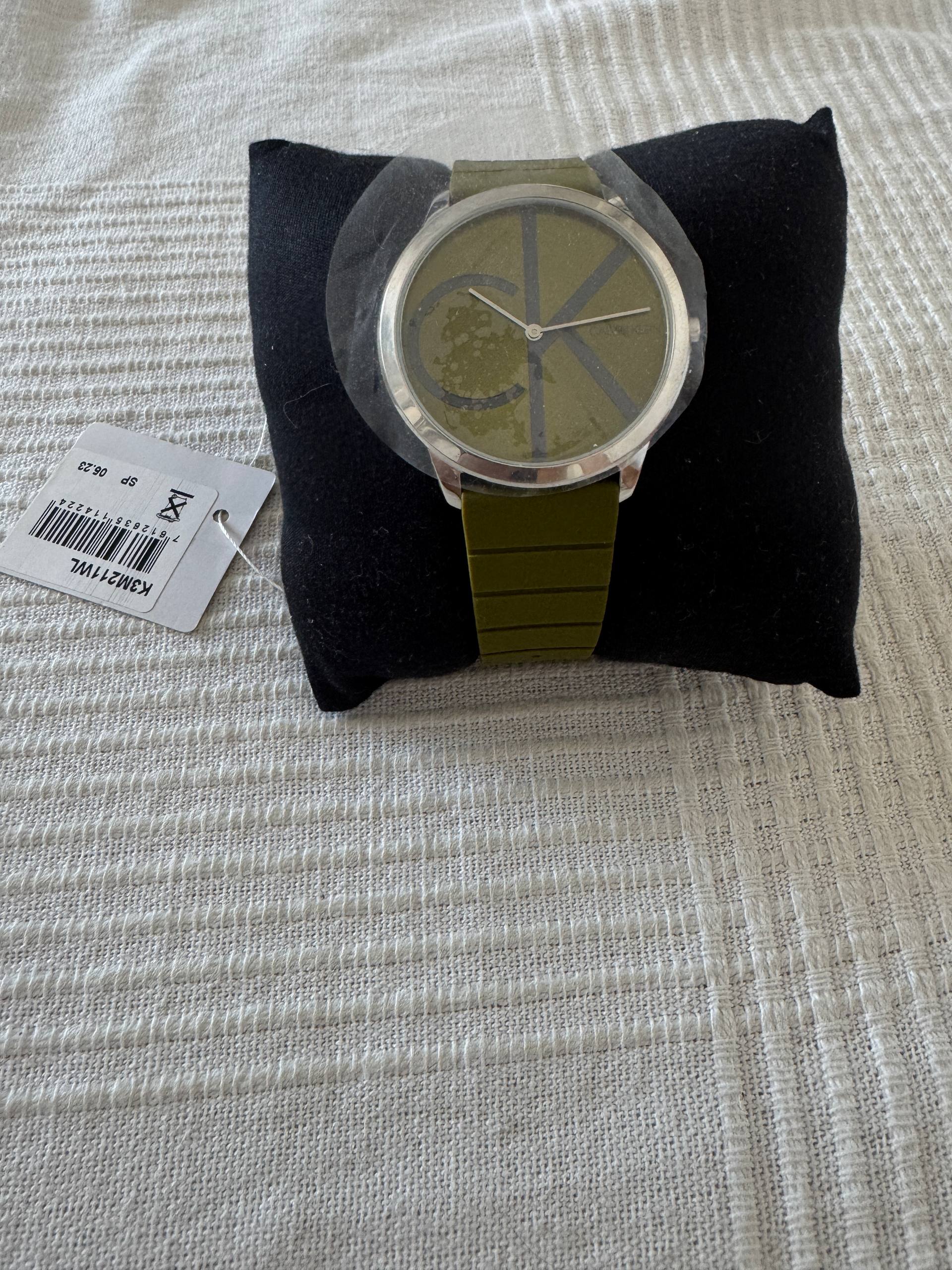 Продаю абсолютно новые оригинальные наручные часы Calvin Klein из коллекции Minimal.