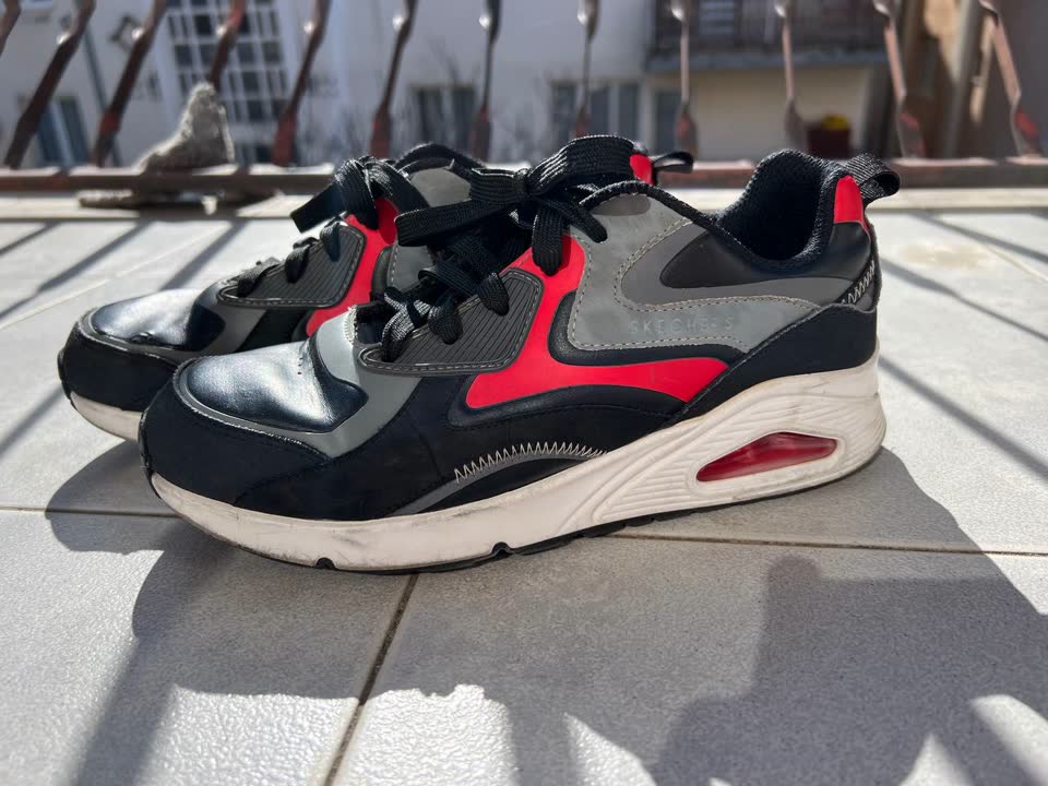 Кроссовки Skechers