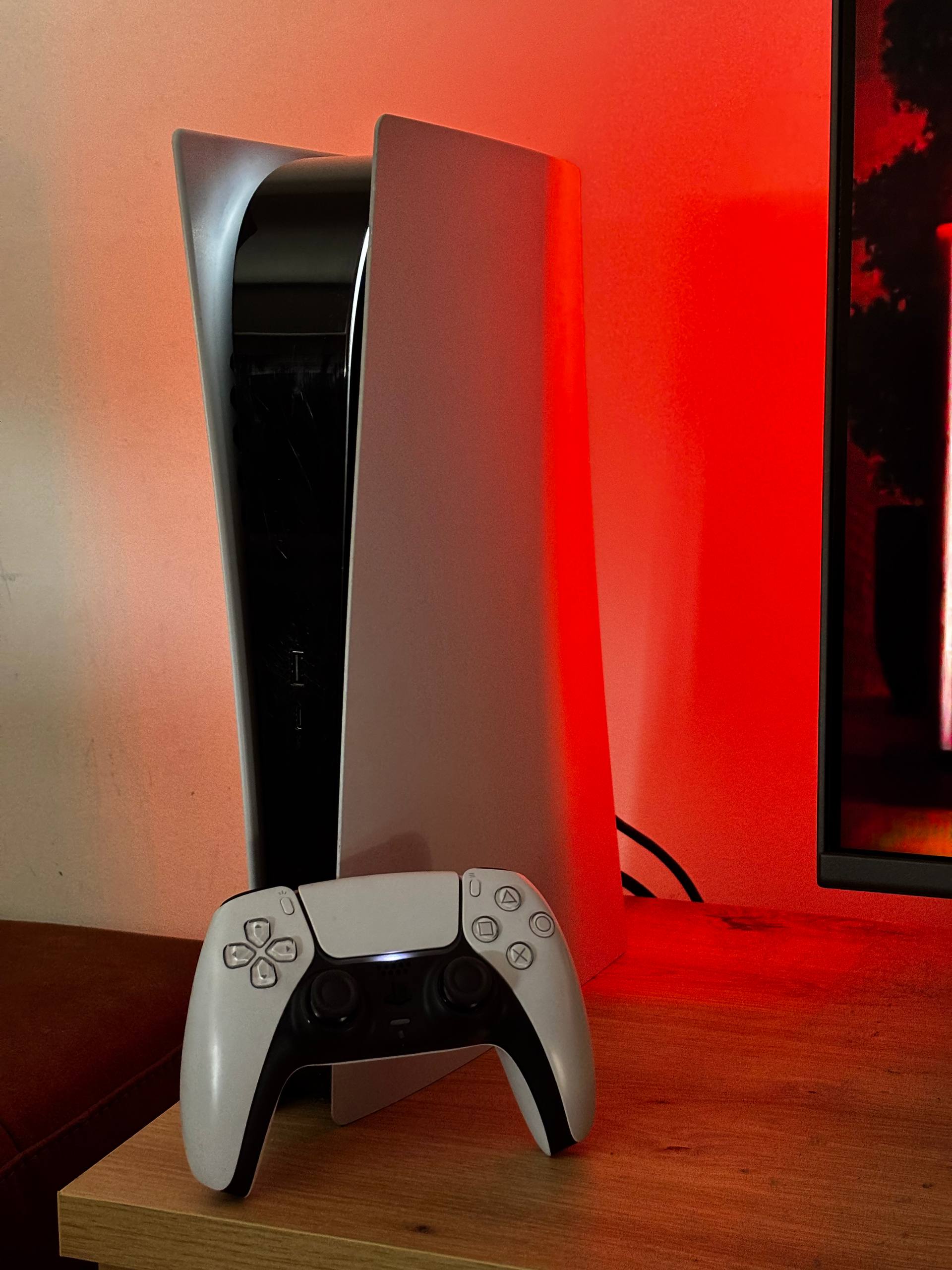 PlayStation 5 / PS5 Digital Edition