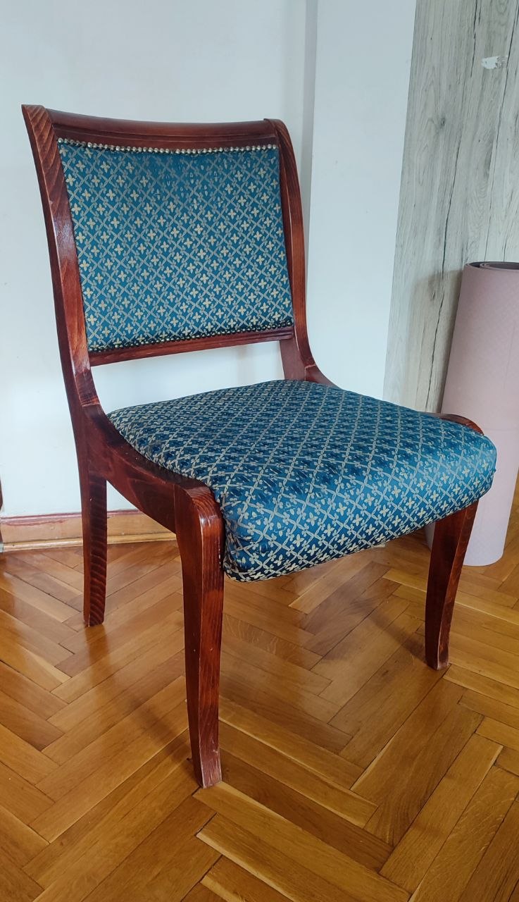 4 stolice u dobrom stanju