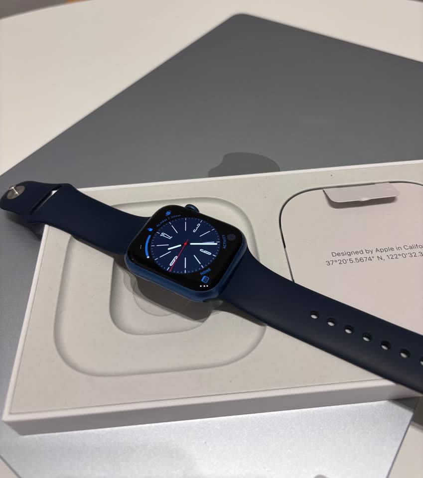 1. Apple Watch 7 45mm Blue Aluminum