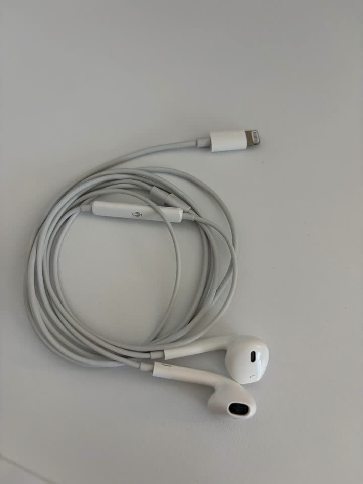 EarPods Lightning оригинальные