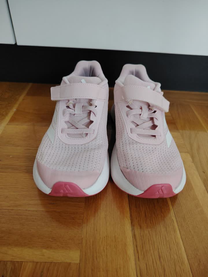 Кроссовки Adidas размер 34
