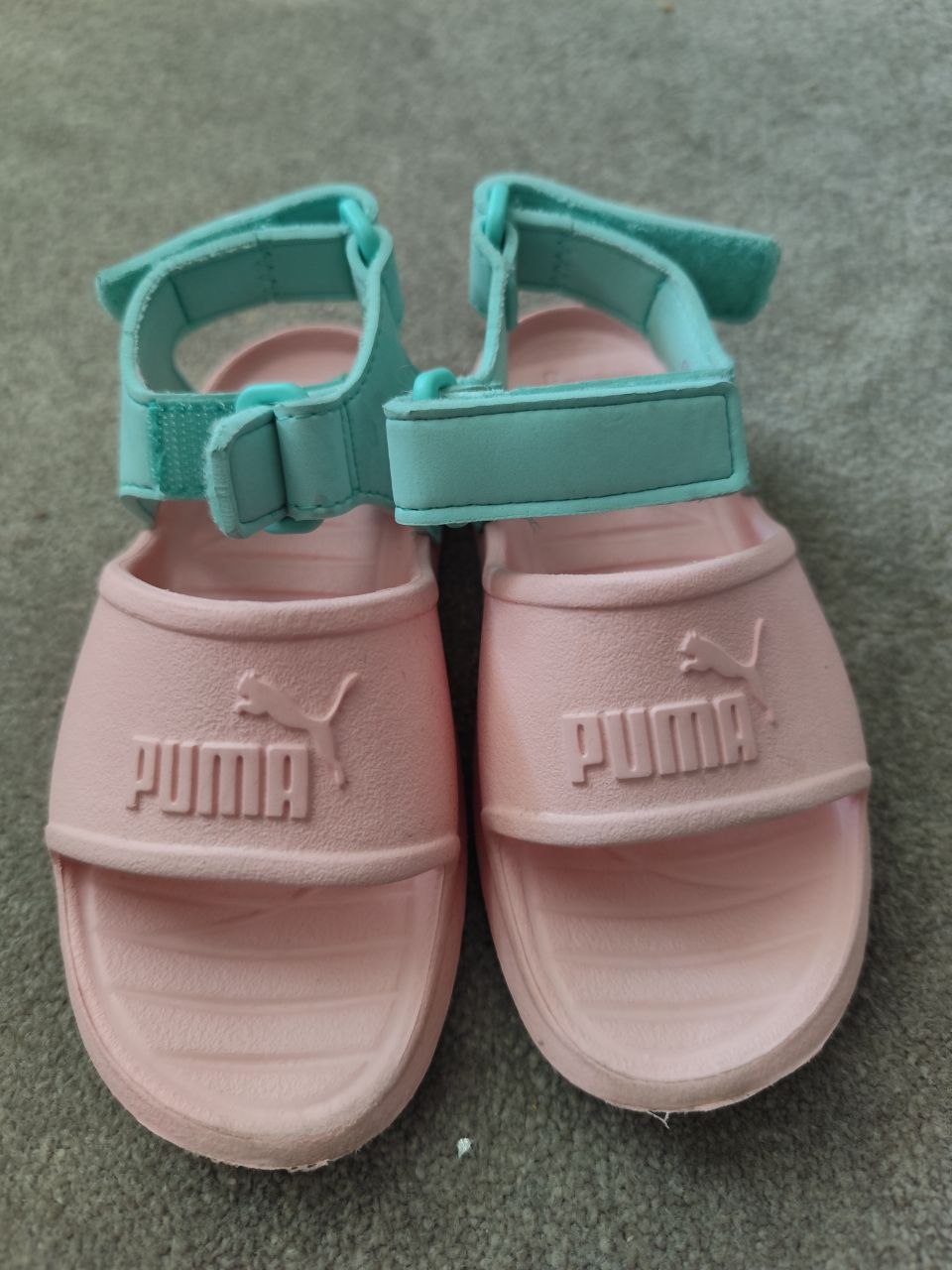 Puma sandale, veličina 27, manjeg su kalupa za 26-26.5. Ne plaše se vode.