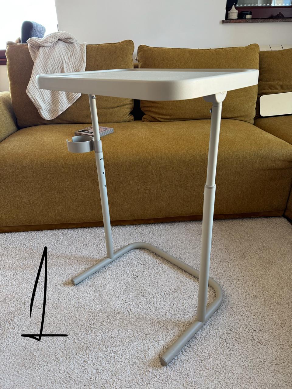Izbor raznog IKEA nameštaja