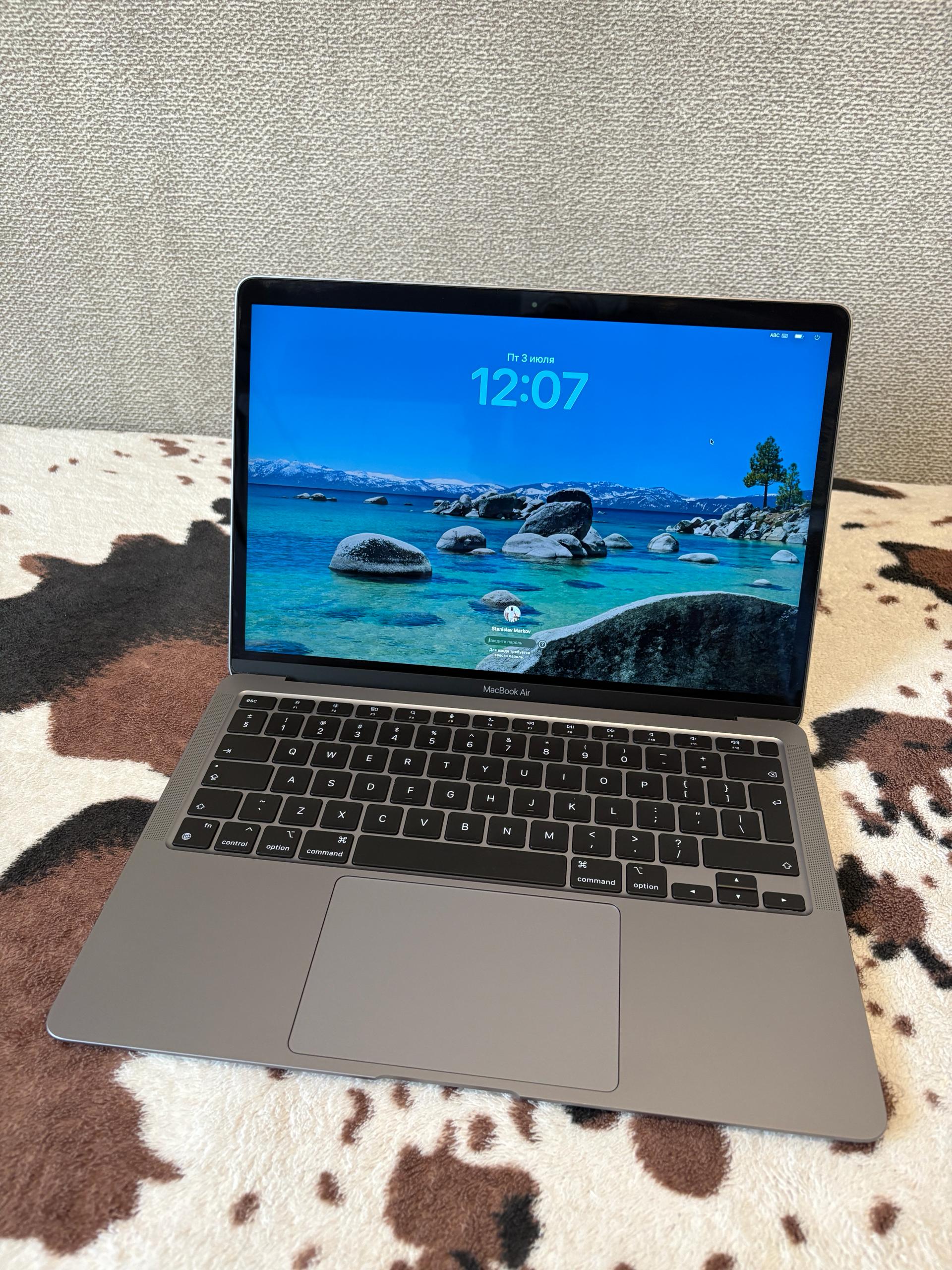 MacBook Air 13 M1 8/256 Gb