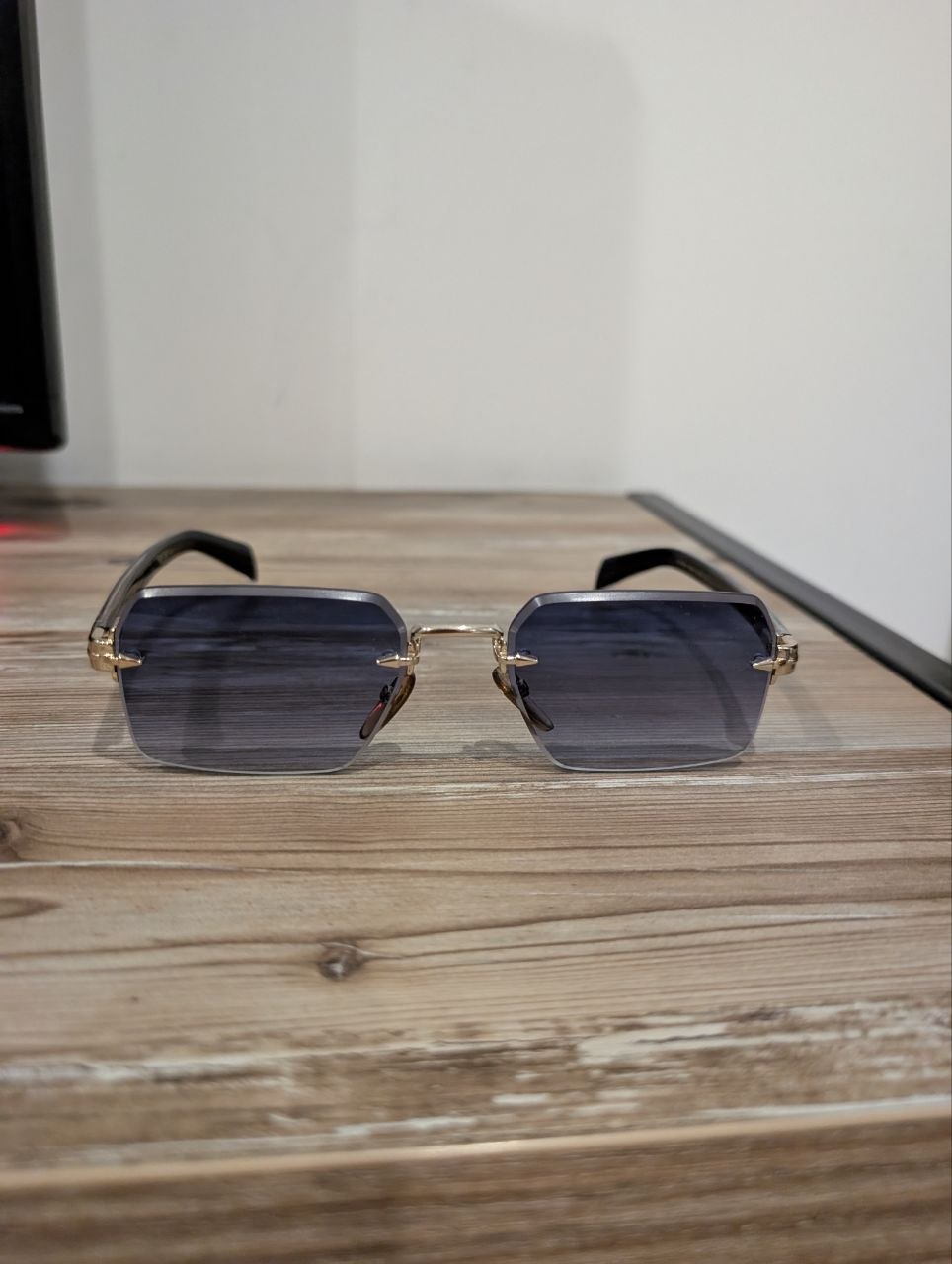 Продам очки David Beckham DB 7109/S