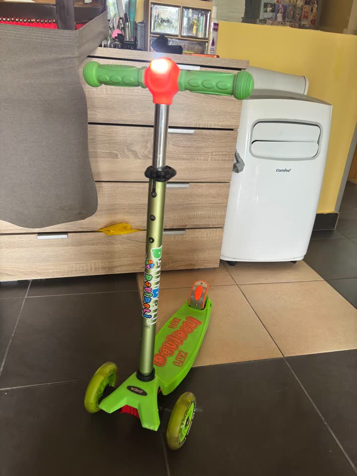 Самокаты OXELO MF ONE и DAVIDELI MAXI TROTINET