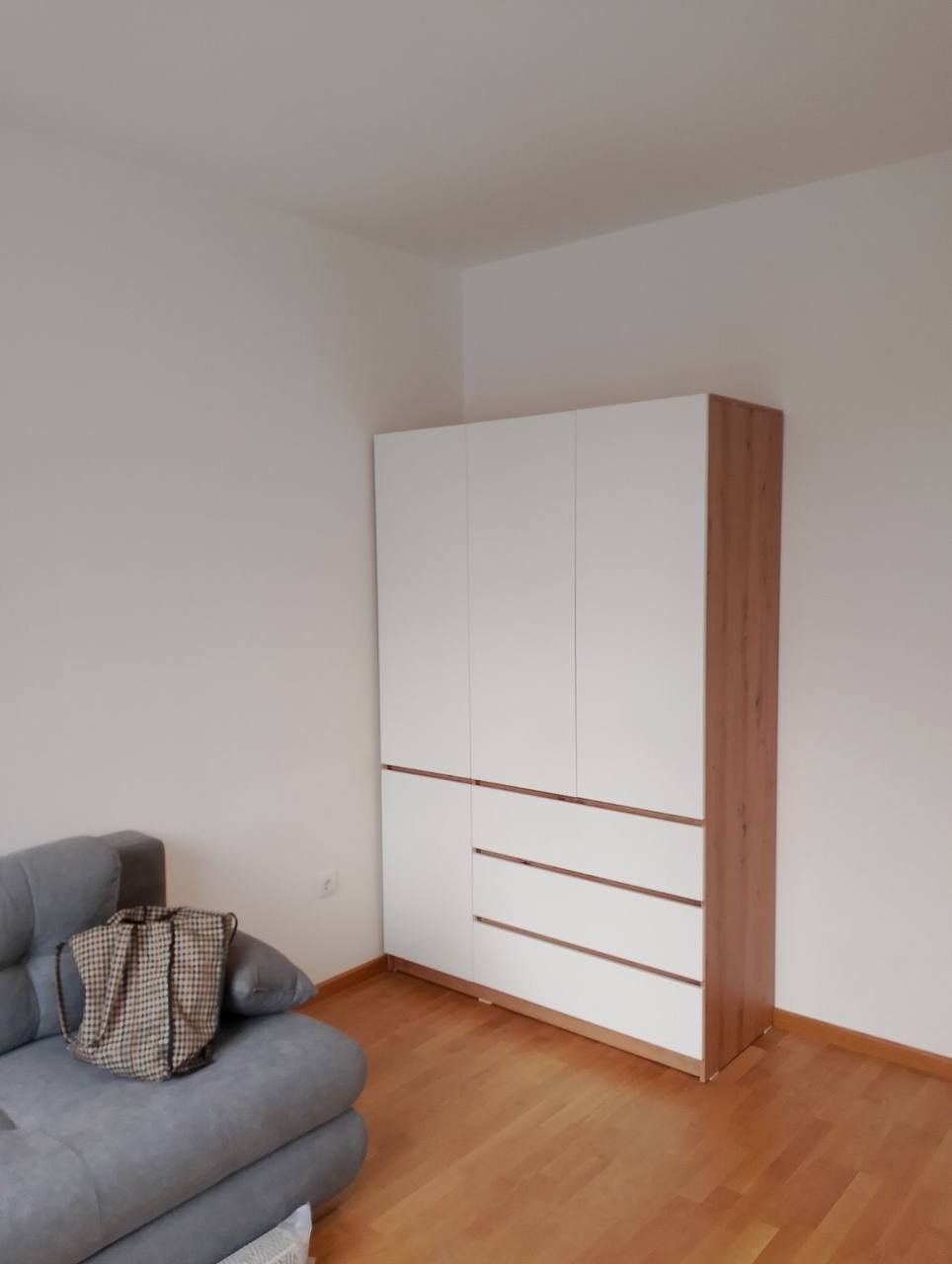 Сдаю студию в Врачаре, 29 м²