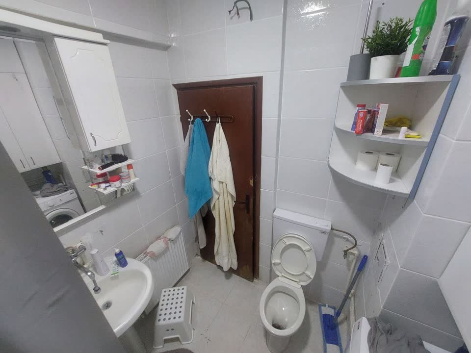 Traži se cimer za stan od 100 m², Medaković III