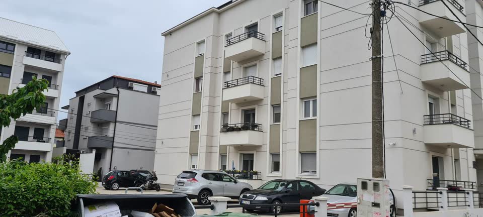 Сдаю квартиру в Белграде, Ledine, 3 этаж
