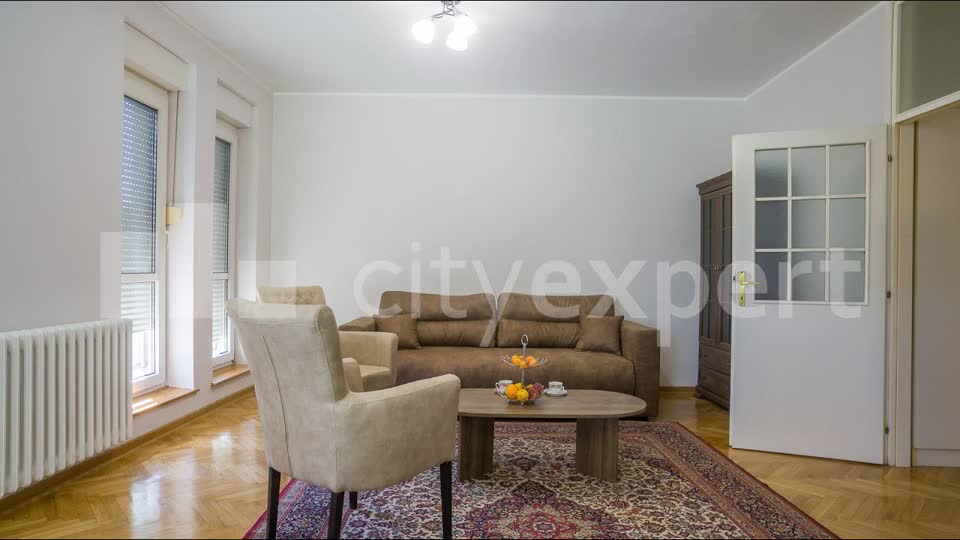 Izdaje se stan u Bloku 32, 78 m²