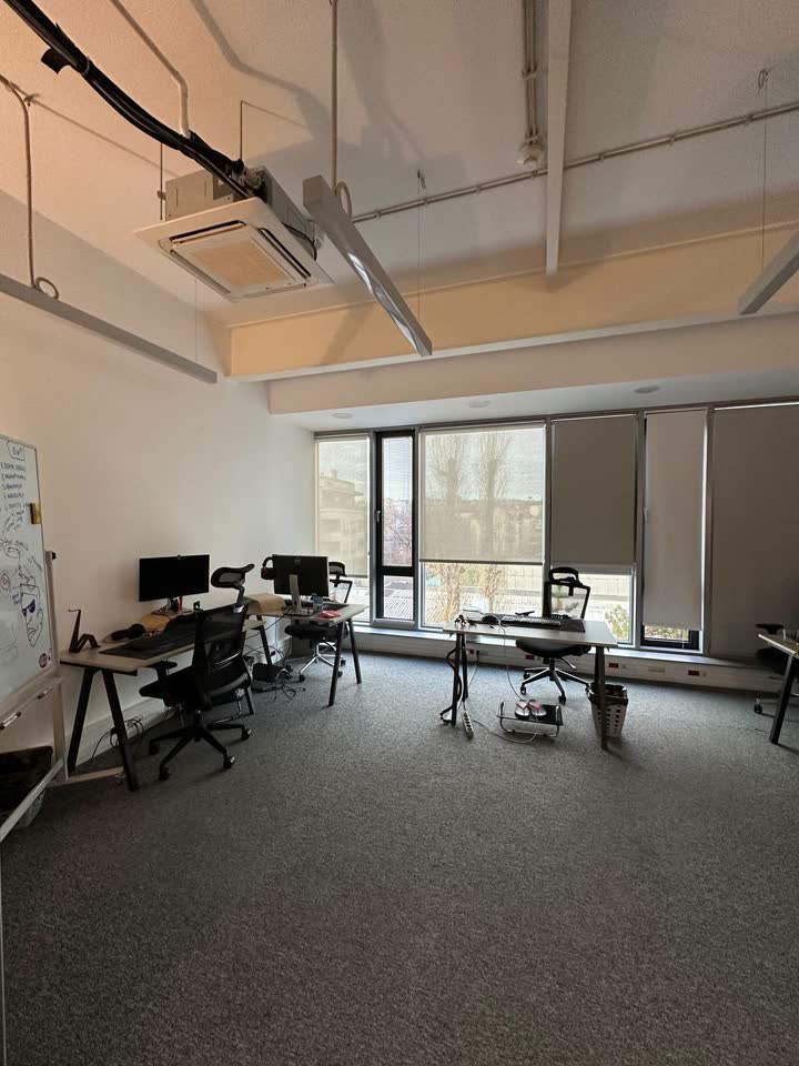 Сдается офис в Белграде, 241 м²