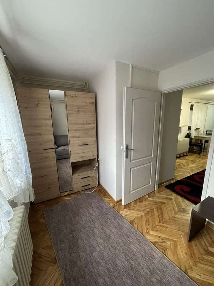 Izdaje se dvosoban stan u Konjarniku, 45 m²