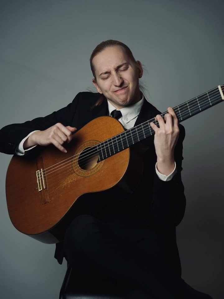 Časovi gitare sa profesionalnim nastavnikom